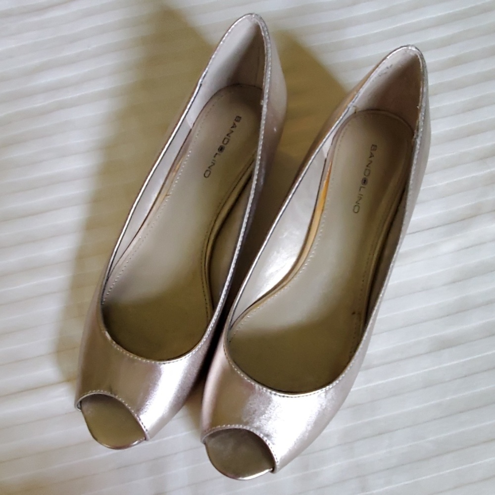 Bandolino gold shoes